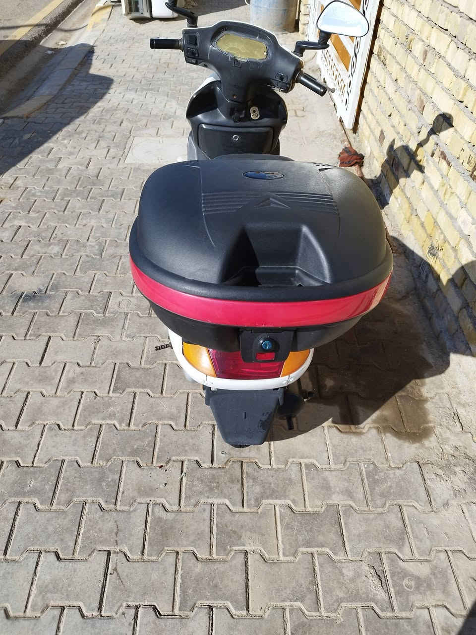 السلام عليكم
دراجه سبيسي ماليزي باب أول
جديده حيل وكلشي شغال من كهربائيات
وسلف وهندر المكان واسط قضاء الحي
***********
