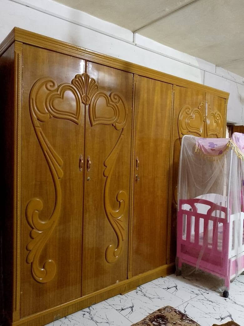 غرفه نوم تزكام للبيع
نظيفه كلش جديده الشراي يتصل والرقم بي واتساب 
***********
