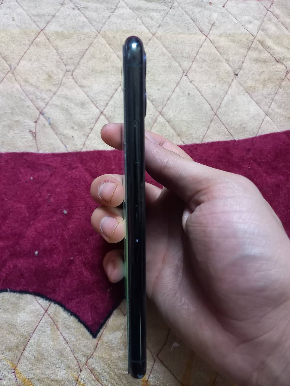 سلام عليكم ايفون ١١ برو ماكس ذاكرة ٥١٢ بطارية ٨٥ البلادية الجهاز وتر بروف ما مفتوح ولا مستبدل اي قطعة نضيف كلش السعر ٣٧٥ قفل مكاني بغداد المشتل *********** الشراي يتصل
