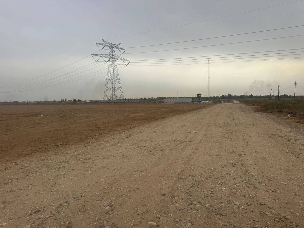 السلام عليكم
دوانم للبيع 20 دونم طابو ملك صرف كامله الخدمات في الفحامه
تبعد عن جزيره بغداد كيلو ونص
للاستفسار ه‍/ ***********
