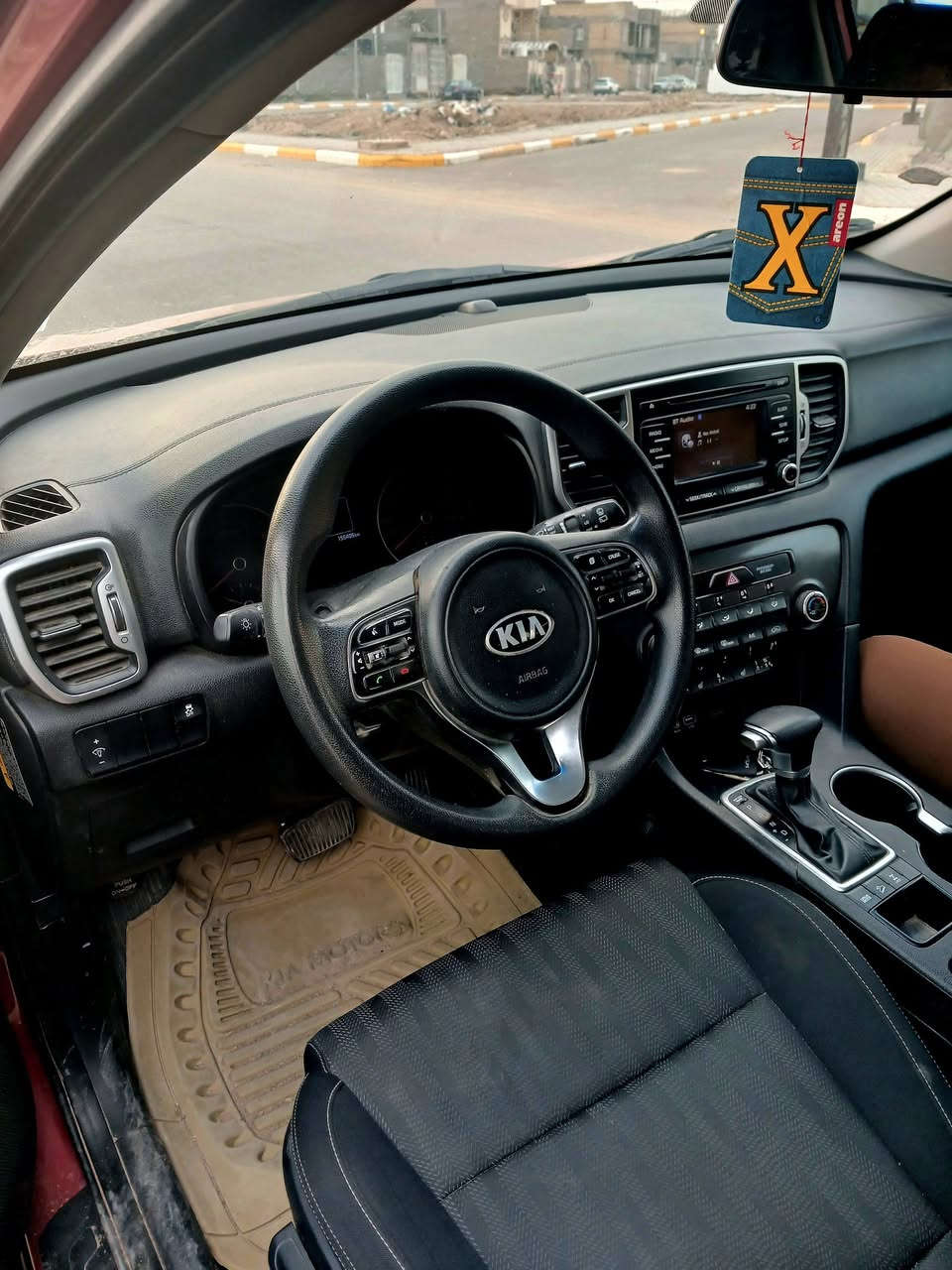 سبورتج 19 بيع ومراوس وراد امريكي رقم مثنى باسمي حادث بصيط السعر 143 وبيه مجال عنوان السماوه ..***********
