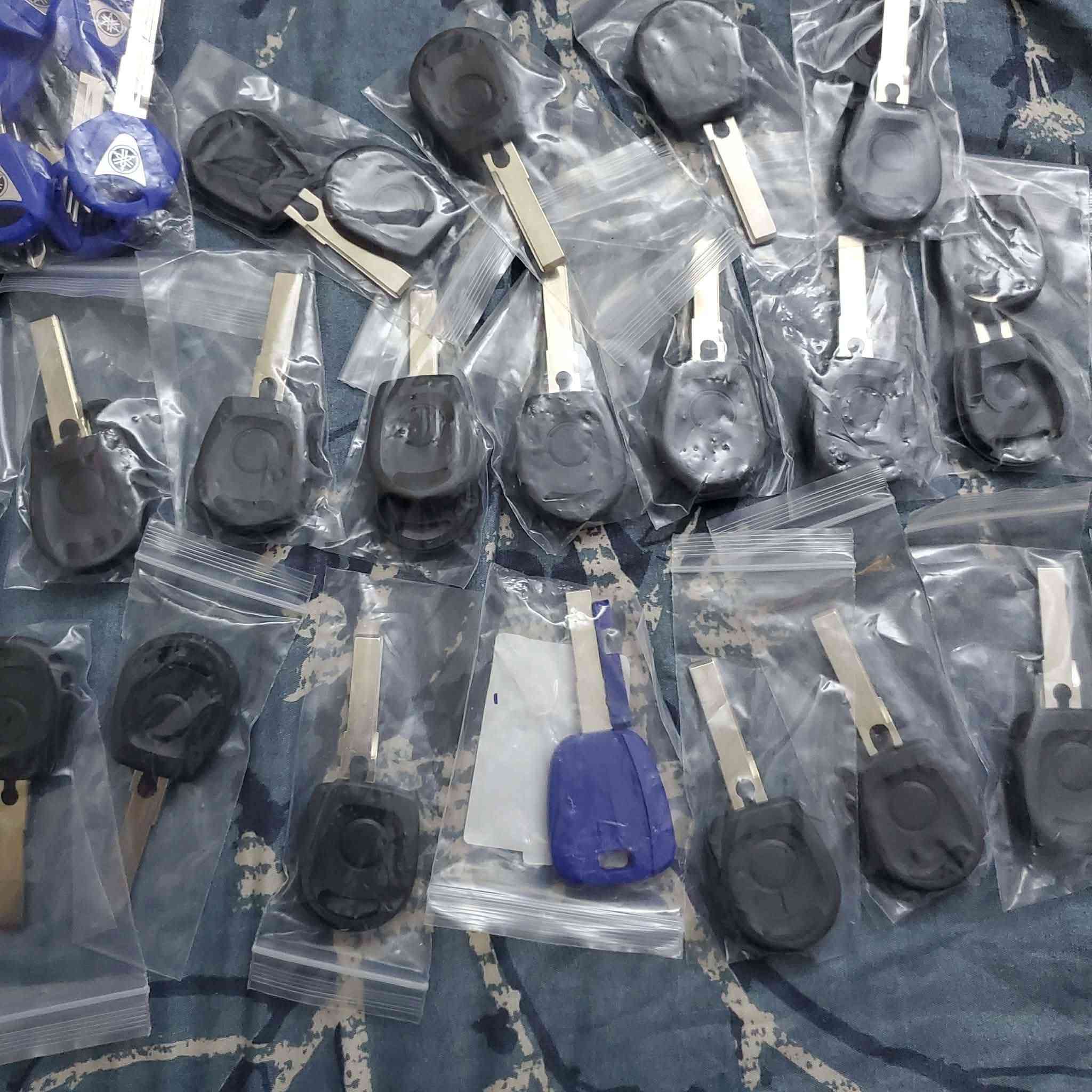 ٣٩ مفتاح بهذا الشكل


**إذا كنت صاحب هذا الإعلان وتريد حذفه لأي سبب، رجاءا أرسل رسالة إلى الدعم الفني**