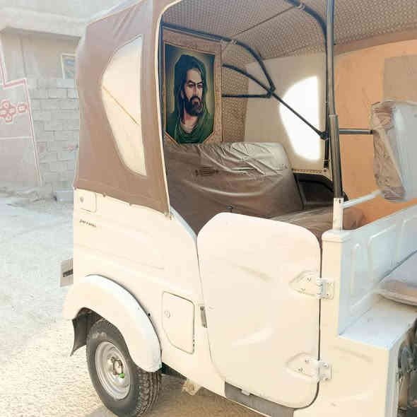 21 التكتك نصيفه خير من الله تحويل مباشر مكاني ديالى السعر 6700 وبيها مجال ***********
