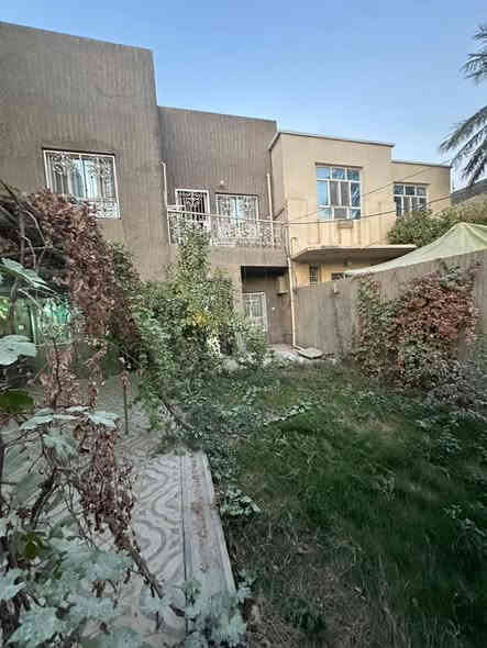 للايجاررر …..للايجاررررر

بيت مساحة 150 متر 
في حي المعلمين 
مساحة البناء 50 متر 
يحتوي على طابقين
الطابق الارضي يحتوي على صالة واستقبال ومطبخ 
الطابق الثاني 2 غرف نوم 
و100 متر حديقة وطارمة 
للاستفسار اكثر الاتصال يتوفر واتساب 
0780 789 4484
***********
