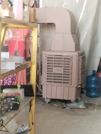 للبيع • الكترونيات • تفاصيل ناقصة