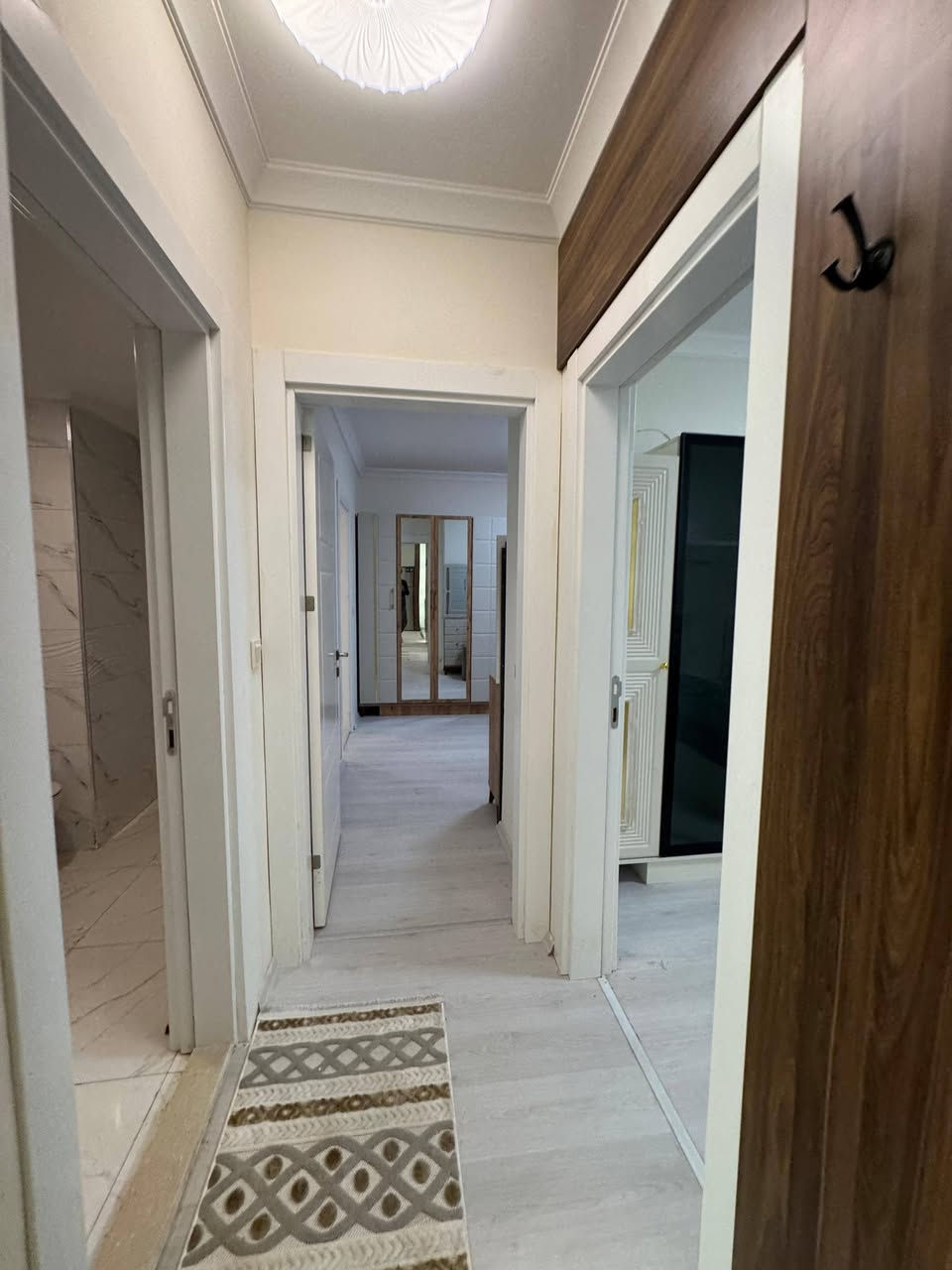 ▪️شقة    مؤثثة  للأيجار ▪️
في مجمع لالاف ايربورت ڤيو / بين امباير والمطار

غرفتين نوم

مساحة 108م

صاله

-مطبخ

-صحيات

-طابق 16

-واجهة خارجي

للاستفسار اكثر اتصل على الرقم ***********
