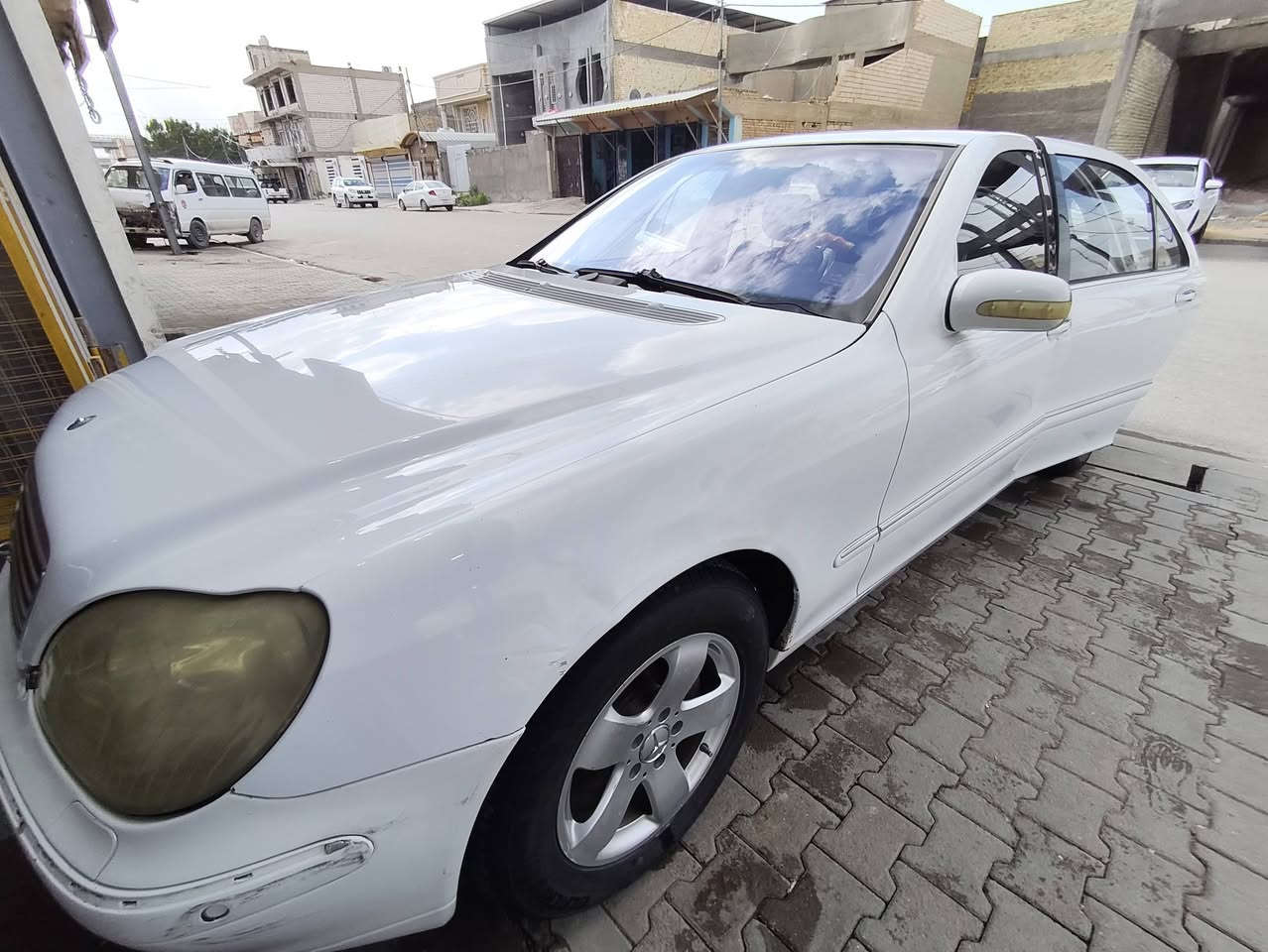 السلام عليكم
مرسيدس غواصة S500باب طويل رقم كركوك مامدفوع كمرك 
سعرها ب70ورقه
موجود النجف الاشرف تحياتي لكم


**إذا كنت صاحب هذا الإعلان وتريد حذفه لأي سبب، رجاءا أرسل رسالة إلى الدعم الفني**