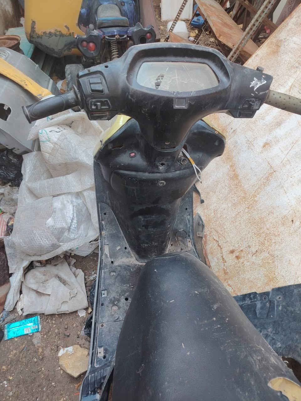 سبيسي للبيع شغاله سلف وهندر
ابيع كوم حديد كوم حديد بيها تبخير
موجود بكلايت وصفحه اليمنه
نقص بس صفحه السيره
بغداد مدينه الصدر


**إذا كنت صاحب هذا الإعلان وتريد حذفه لأي سبب، رجاءا أرسل رسالة إلى الدعم الفني**