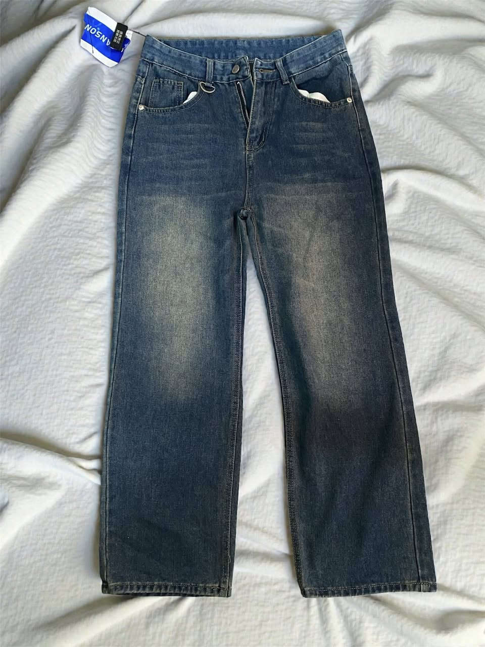 مرحبا بنات 🌸

عندي 10 بناطيل جینس، كلش حلوة وموضات جديدة ✨

🔹 كلها جديدة وما مستعملة 

🔹 کلهم سعر مناسب 

للطلب أو الاستفسار:

✔️ اكتبي تحت التعليقات

✔️ أو راسلني عالخاص مباشرة


**إذا كنت صاحب هذا الإعلان وتريد حذفه لأي سبب، رجاءا أرسل رسالة إلى الدعم الفني**