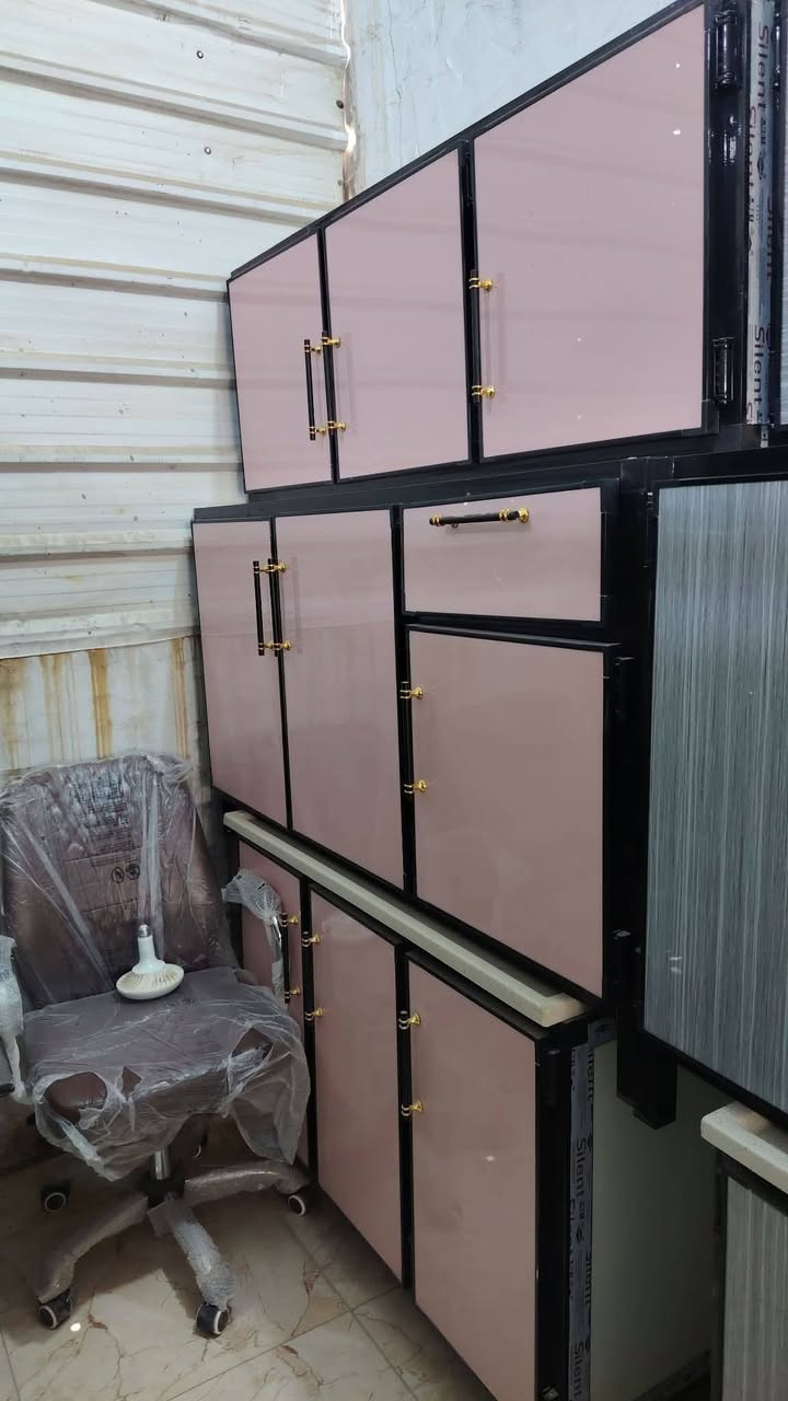 كاونترات شغل فول بنل
كاونتر متر ونص سنك مرمر ب275 
كاونتر مترين جديد ب375 الف


**إذا كنت صاحب هذا الإعلان وتريد حذفه لأي سبب، رجاءا أرسل رسالة إلى الدعم الفني**