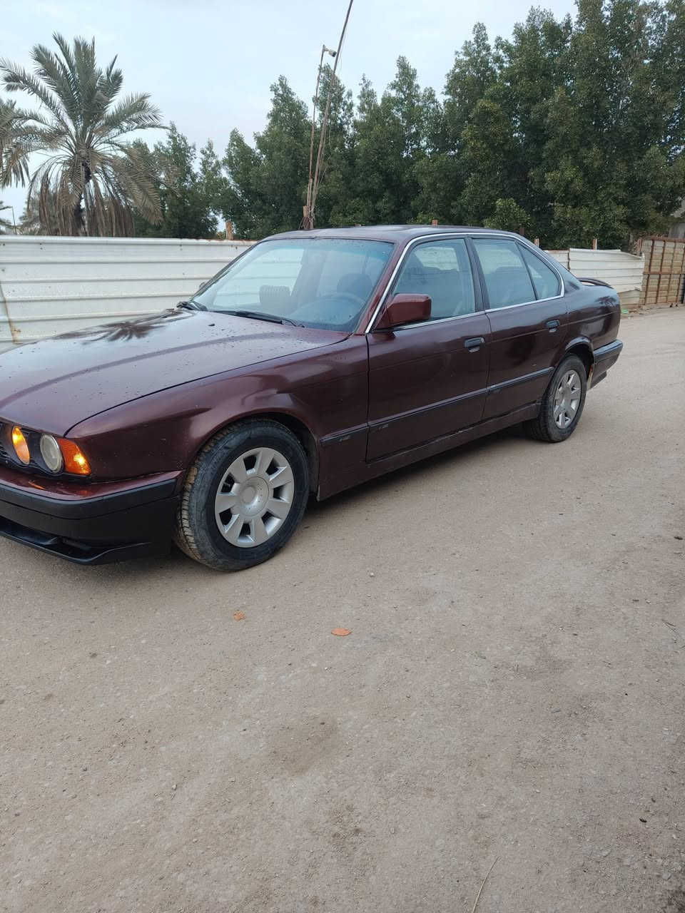 السلام عليكم بي ام حجم 520 مديل كير عادي رياضي 1993 مكينه امسكر مصبوغه عام بيه حادث مخذه ابيع كوم حديد راعيه يمي ايريد تحويل رجاء سعر 35بيه مجال للطيبين عنوان بصره أبو الخصيب رقم *********** اتصل وانا خادم
