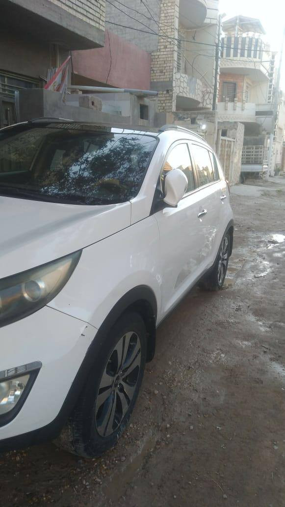 سبورتج ٢٠١١ بدون صبغ فقط طخه مصلحه عالبارد *********** ابو دشير السعر١٤٠ وبيهه مجال
