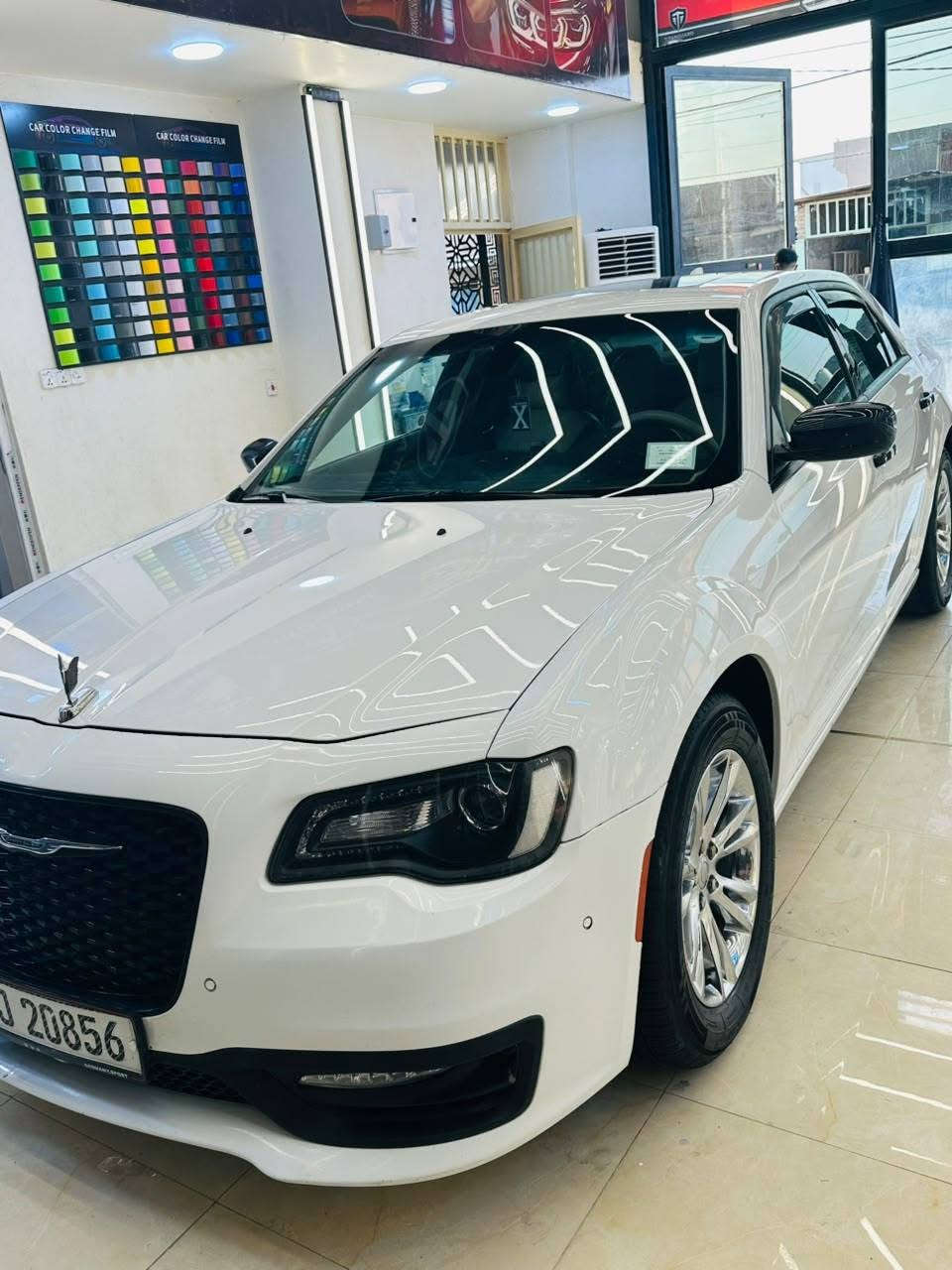 كلايسلر أوباما للبيع سياره مال بيت
موديل؛: 2019

وارد  كندي

مكينه 3600

مكينه وكير كفاله 

حداديه امامي وخلفي جدد

تشغيل عن بعد بصمتين 

بانوراما حساس خلفي مري قلاب برده خلفيه

دمام خلفي 

سبير مانازل شررط 

السياره احلى من الصور بلواقع احلى 

سياره بيهه جاملغ امامي نفسه مصبوغ لارباك ولادواخل
ماشيه. 107 وين ميعجبك تفحص وتشوف السياره

السعر: 243وبيها مجال قليل حك الجيه 

التواصل: ***********
