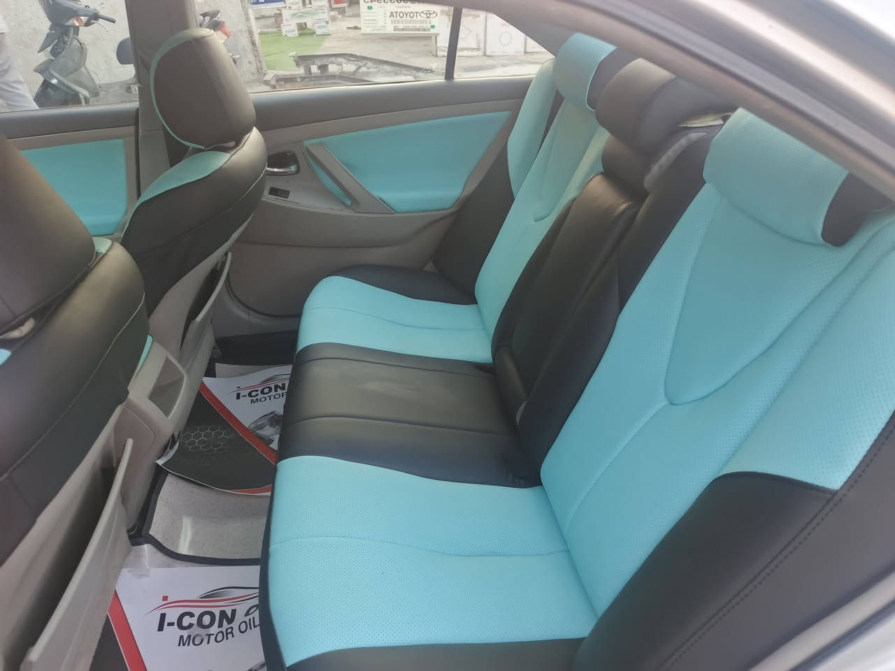 السلام عليكم من رخصت الادمن كامري ٢٠٠٩رقم ذي قار انكليزي بسمي تحويلها بل رستميه جديد هزه جديده تخم تاير باتري قبل اسبوعين شادهن ويل كب ٢٠٢٠ كير مكينه مال حاويه غرفة عدتها من جديد دوشمه  كشنات وارضيها والتنته والصندوق تبريدها ثلج بيها قطع صبغ ابيعلك حزام بيها الباور بي أنه خفيفه وآل أي بي إس مال البريك عاطل السعر٩٧وبيها مجال العنوان بغداد حي الامين الثانية ***********واتساب *********** أبو عابد
