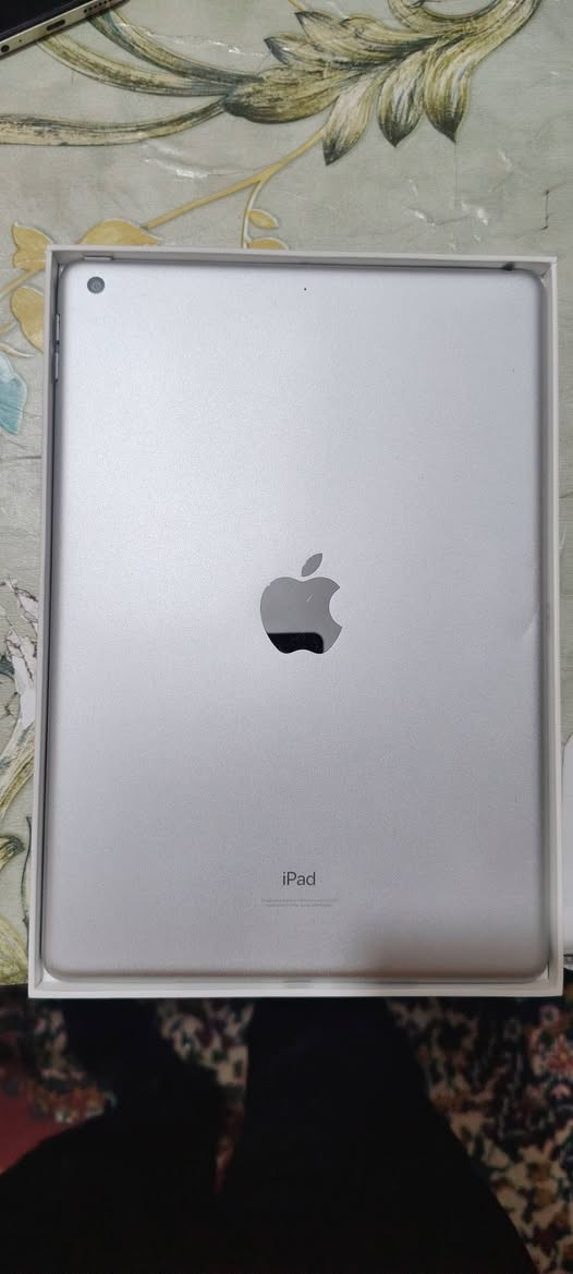 ايباد 9 للبيع ذاكرة 64 نضيف مامبدل بي شي كارتونة ويا 
مكان بغداد ابو غريب سعرة 250وبي مجال ***********
لتواصل على هذا الرقم واتساب
