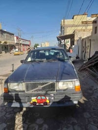 فولفو٧٤٠ للبيع موديل ٨٩ سياره خير من الله كامله من كلشي محرك وكير ونجي...