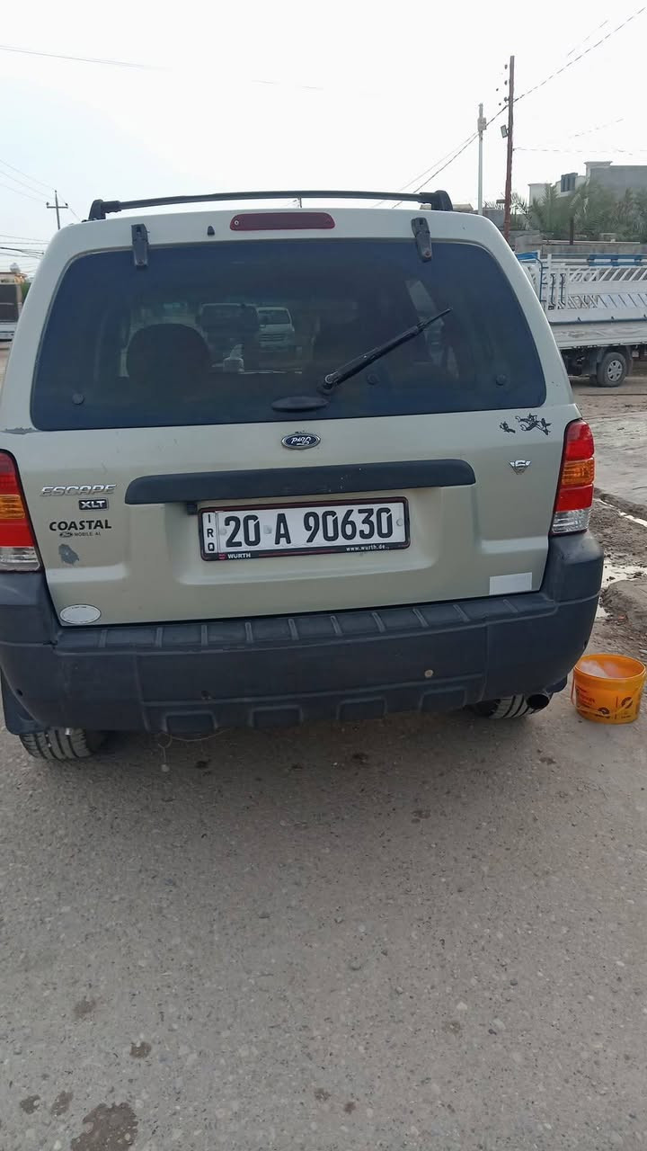 سلام وعليكم فورت للبيع رقم ديالى كفالة عامل كهربائيات كلهة شغالة تخم تاير جديد تتفهة تبريد شغال  لسيارة بسمي تحويل ثاني يوم موديل 2006 مكاني ديالى جلولاء ستفسار اتصال على رقم ***********
