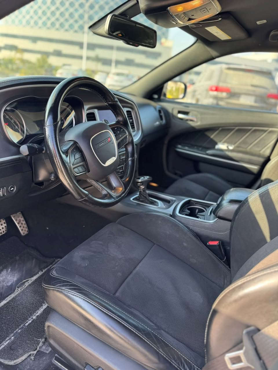 السلام عليكم
دوج جارجر 2021 GT سوبر تراك باك 🚀
 لون ابيض v6

ماشية 75 mi قابل للزياده.
السيارة جديدة جداً بدون نواقص

المواصفات:
-سوبر تراك باك رادار جانبي
-كشنات حضن كهرباء تدفئه تبريد
-سستم صوت  الباين 
-شاشة كبيرة نفكيشن
-مري تعتيم + هيتر 
-شفتات ستيرن 
-حساسات خلفية
-كامره دواره
-وبعد بيها هواي مواصفات ال Gt معروفة 

السيارة حادثها جداً بسيط دعاميه اماميه فقط بدون ايرباك بدون تعديل ومكانين كلير من امريكا صور الحادث بالمنشور وهنا صارت طخه بالجاملغ الخلفي موضحه بالصور ممصلحهه بعدهه
تخم تايرات جديد مابيها اي نقص جاهزه 
السعر 245$
 مكان السياره بغداد
***********
