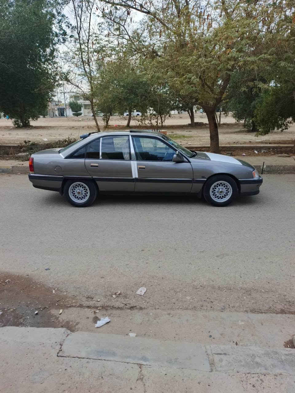 السلام عليكم اوبل اوميكا موديل 92 اوتماتيك مكينة 2000 رقم انبار السعر42 
العنوان الرمادي التاميم 
هاتف 📞 ***********
هاتف 📞 *********** الرمادي, الأنبار
