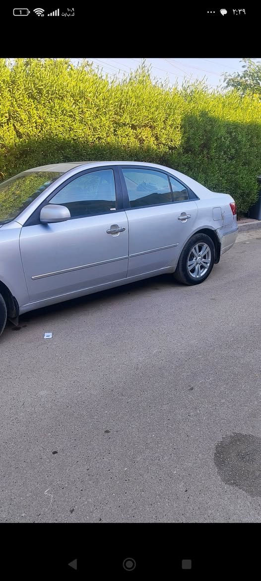 السلام عليكم سوناتا 2009 خليجي اكلين ما عدا بارد باب السايق رقم اربيل محرك 2,4 دوش المرغوب السياره فتحه  تبريد كهربائيات كله شغاله المكان بغداد السعر 115 او بيه مجال بسيط للاستفسار ***********
