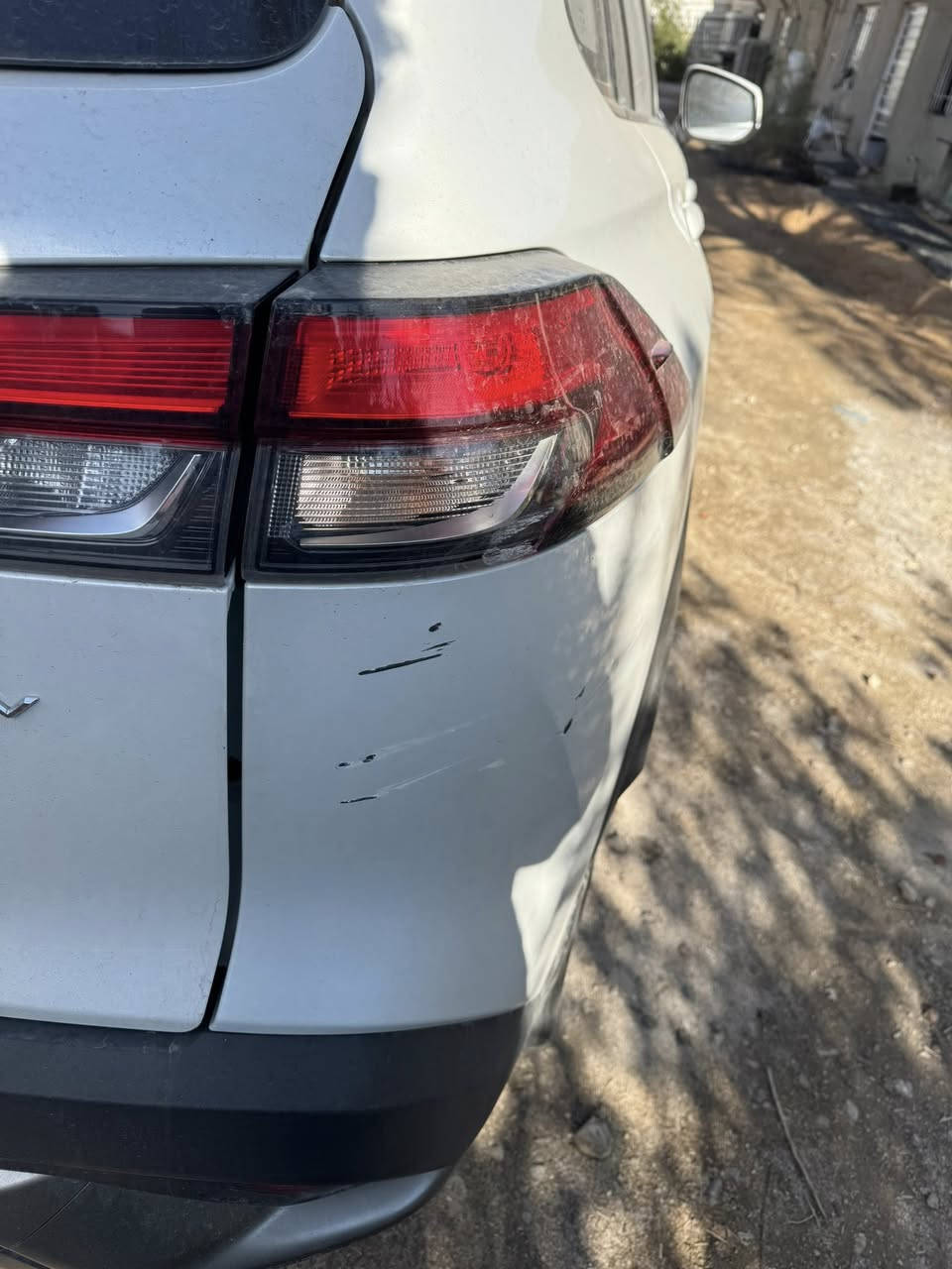 فرونت لاندر موديل 25 
ماشيه 6000 
السعر 28 مليون
***********
