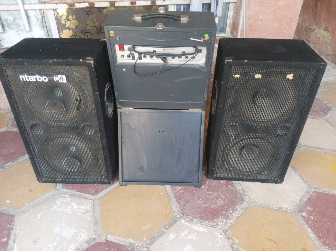 جهاز موتربو يشتغل مابي شي بس سماعات وحدة تشتغل والثانيه عاطله 