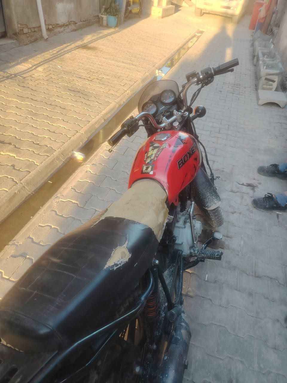 بغداد الحرية 
سلام عليكم ورحمة
بوكسر٢٠٢٣..
مرقمه بغداد..
الدراجة يرادلها تعمير على تانكي وصفاحيات وكشن وستيرن بي عواج خفيف مكينه مجفته مره بوشه تجاريه بيه وبيه صوت سعر الدراجة مليون ١٠٠ واليشتغل بيها دلفري بشهر يطلع فلوس فلوسها الدراجة ماخذها من شركة الأولة بل كراده المشتري اليشتريه اتنازله بل شركة وثاني يوم يحولها بسمه كهربائيات كامله شغاله الدراجة وبيه بس صوت بل مكينه تمشي بيه بل مشي خرسه الدراجة لا تنقيص ولا نضوح لاستفسار *********** واتساب فقط! وبيه مجال بسيط لشراي مكاني بغداد الحرية
