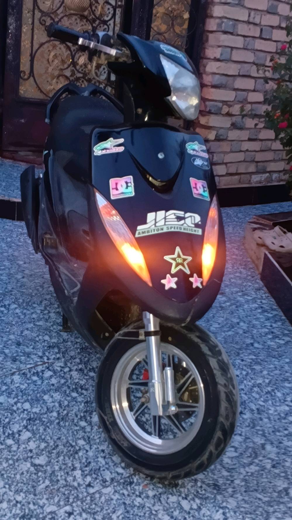 ماكس عدله للبيع مفتوحه مبدل بوشه وبستم 
مزوده 
وياله نجمه⭐رصاصي
قبق عمبار saw♑
دبلات امامي رصاصي 
سلف 55
يدات بريك AHE 
السوادات مختمه فقط 
الدراجه شلعه ومعدل تخبل تشتغل نكره بأي وقت 
كهربائيات كلهااا شغاله 
اخذ بس الصالنصه انطيك البلادي مالتها سعر 650 قفل ما بيها اي مجال لحد يكسر بالسعر 
رقم ***********
