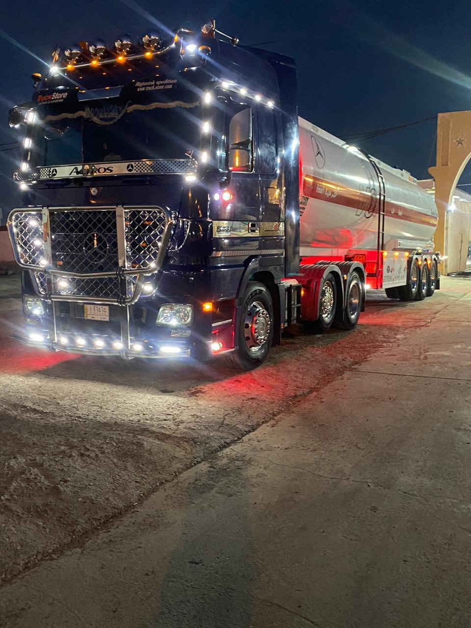 اكتروس دمعة سنكل امامي بلادي تانكي زفت 2024فول موصفات موديل 2006 حجم 2554 طخم ويل كروم راس وعربانه
عنوان معرض عبدالله لتجارة الشاحنات الكبيرة والشحن الدولي
***********
***********
