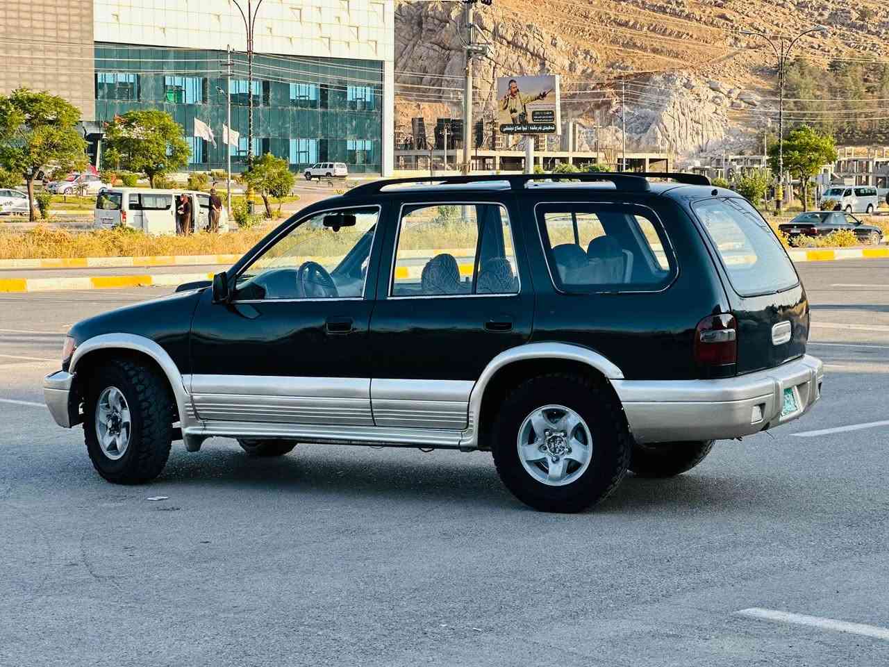 ماشاء الله له ماڵی هەموولایەک 
KIA SPORTAGE 2002
مەکینە ٦ بستۆنی بەتەی لەسەرە 
تۆماتیکە گێڕو مەکینەو کارەبای بەشەرت 
تایەکانی ئۆفڕۆدە تازە بۆیاخ کراوەتەوە 
زۆر پوختو خاوێن ماوە دەحمو لێدراوی پێوە نییە 
بەنزین زۆر کەم دەخوا سەنەوی بەخدایە بە هەدیە دەتدەمئ  بۆ زانیاری زیاتر ***********
فایبەر .وەتسئەپ رانية, السليمانية
