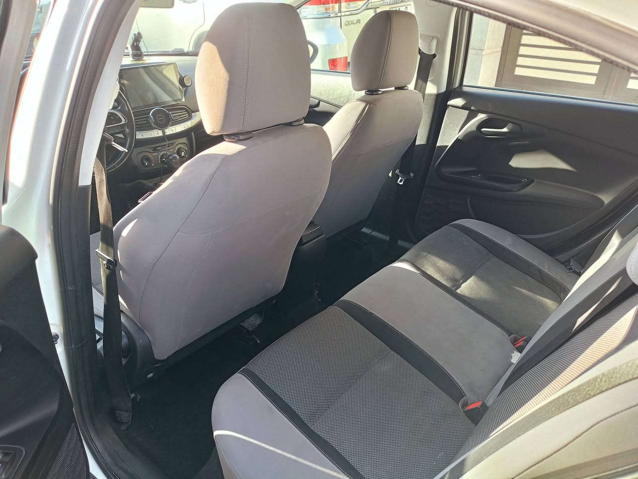 للبيع
دودج نيون موديل 2017
ماشيه 195 الف كيلو متر
السعر 80 $
السياره بدون حادث فقط ضربات بسيطه موضحه بالصور 
للاستفسار اكثر اتصل على الرقم ***********
