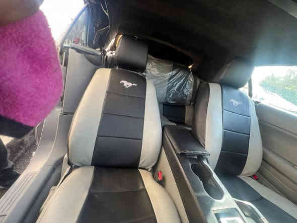 سلام عليكم شباب سياره موستك موديل ٢٠٠٧ بغداد سياره حولو بس بيه كير كايم مكينه جديده وسعر ٤٥ وبيه مجال *********** مكان السياره البياع
