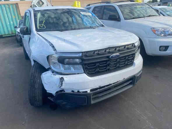 السلام عليكم 
للبيع فقط 
فورد مافرك هايبرد موديل 2024 XLT ماشيه 16 الف ابيع على وضعها يوم 22/12/2025 توصل ام قصر 
ابيع مطروح ام قصر 110 ورقة 
تدخل باسم المشتري أتعهد بوصوله السيارة إلى بغداد 
***********
