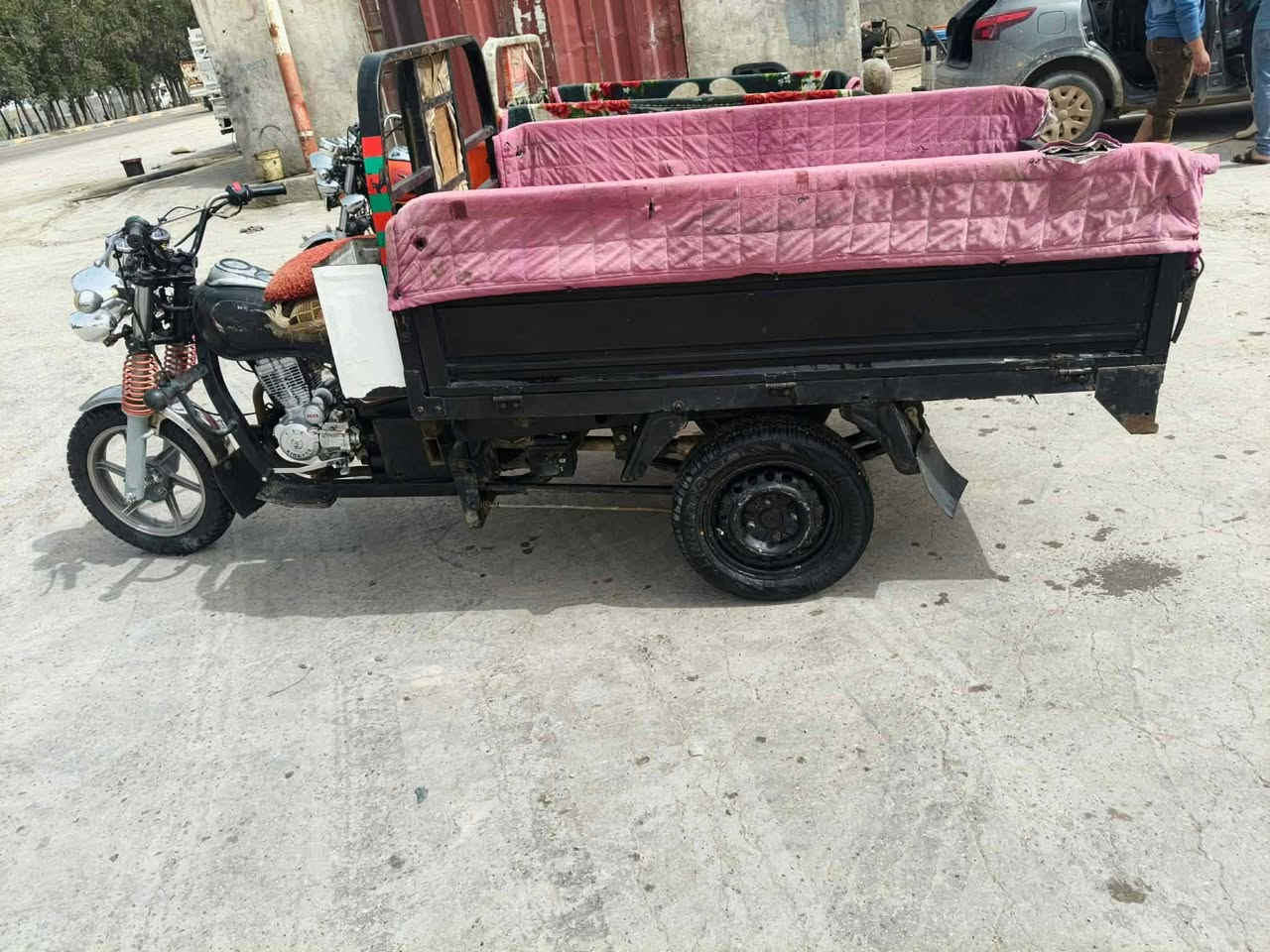 السلام عليكم بدي موديل 16 للبيع مكاني بابل مقابيل صيطرت الاثار  مامتواجد نت الاتصال على الرقم الرقم مفتوح 24 ساعة ***********

