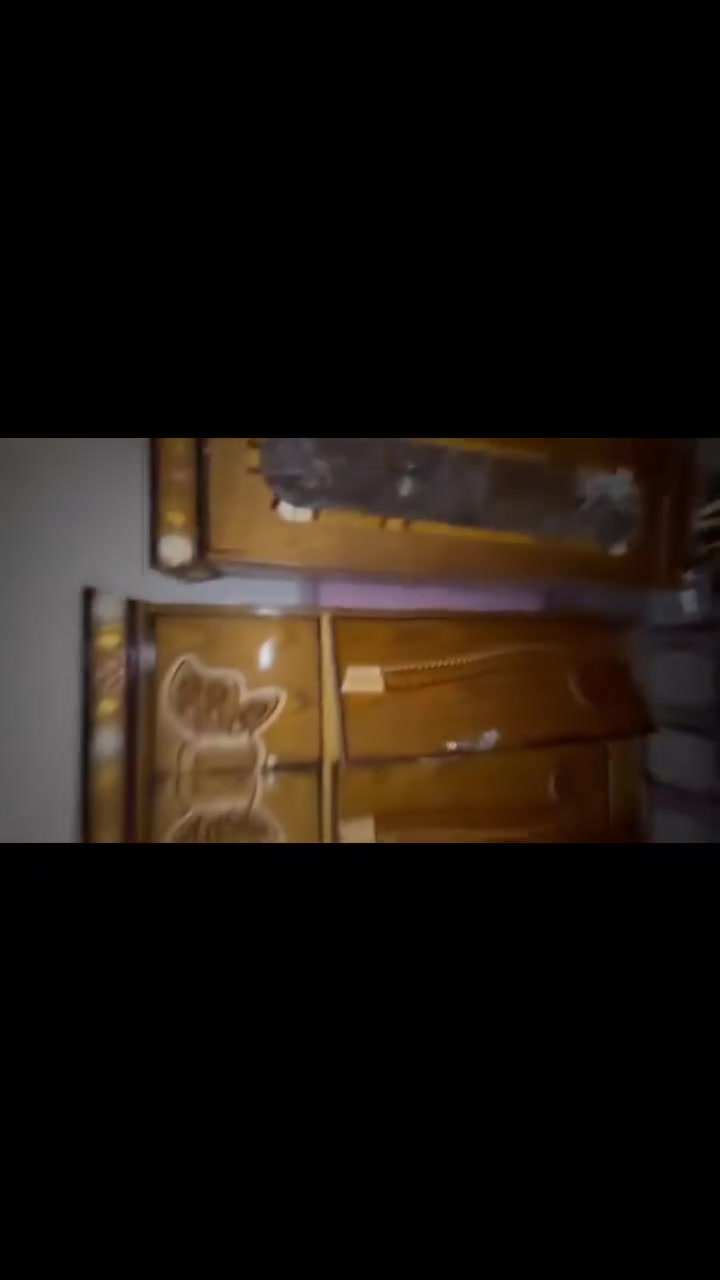 غرفه كامله استعمال قليل 6 قطع سعرها 450 مكاني ابو غريب***********
