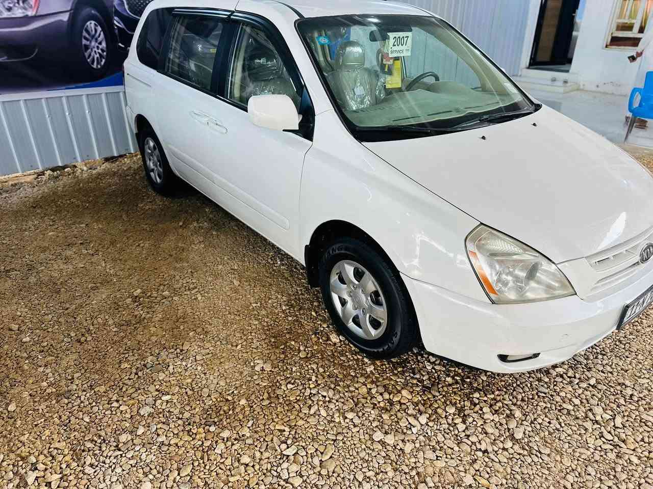 كيا سيدونا 
موديل 2007
رقم دولي ابسمي 
حادث جاملغ مامي بدون دوخل 
محرك 3800 شرط لا فتح ولا بخار 
سياره جاهزه 
سعر 105 
اتصال ***********
