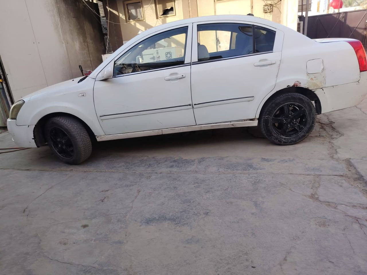 شيري 2010 مكينه بيها خيط بخار كير اوتو نضيف داخل نضيف قفل سنتر ريمون والجنطه ريمون سنويه تفاصيل تحويل بسمك عارضها قفل 25 تبريد شغال ***********
