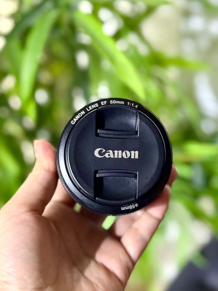 السلام عليكم
عدسة كانون 50 ملم 1.4 usm

Canon 50mm 1.4 usm

نظافة 100% بدون ضرر او خدوش 

الملحقات :
-كارتونه
-هود
-فلتر حماية
-فلتر ND

السعر 180 الف
المكان كربلاء


**إذا كنت صاحب هذا الإعلان وتريد حذفه لأي سبب، رجاءا أرسل رسالة إلى الدعم الفني**