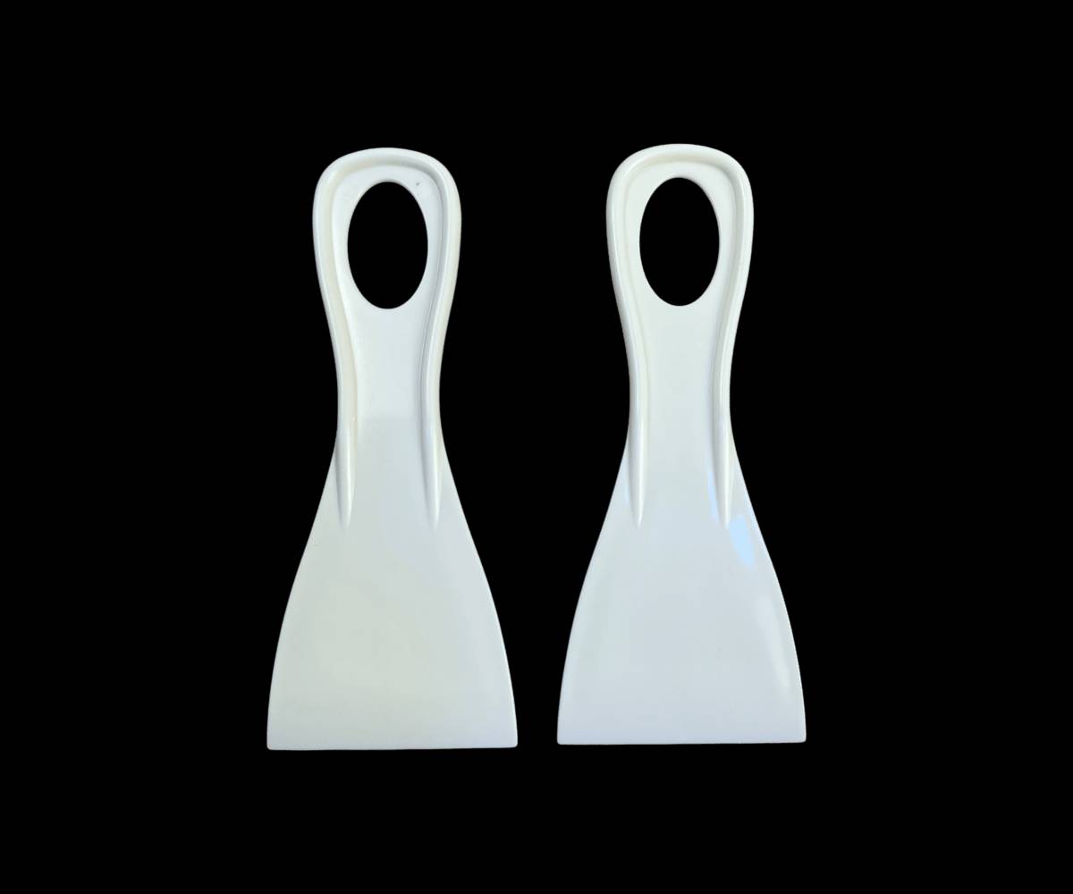 تحب الآيس كريم الرول مثل اللي بالمحلات؟ 🍦

الآن تقدر تسويه في بيتك بسهولة!

✔️ بورد تجميد فوري لصنع الآيس كريم خلال دقائق

✔️ بدون كهرباء – فقط ضعه في الفريزر

✔️ اصنع نكهاتك الخاصة بالحليب أو الفواكه

✔️ يأتي مع أدوات لعمل رول الآيس كريم بسهولة

✔️ تجربة ممتعة للأطفال والعائلة

حوّل مطبخك إلى محل آيس كريم صغير 😍🍦
يله شمنتضر 