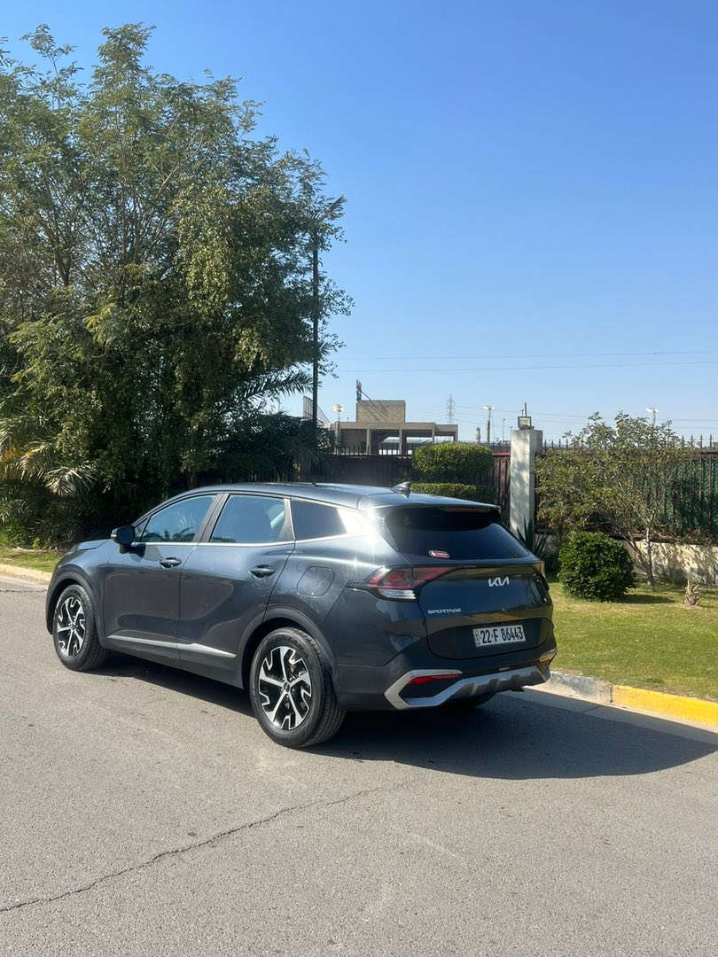 سبورتج 2023 امريكي 
رقم أربيل تحويل مباشر 
محرك 2500
ماشيه 46
لون بحري
فول ما عدا البانوراما
بصمه وتشغيل عن بعد 
ليد امامي وخلفي
نظام ترحيب عند الاقتراب
ويل كب قياس 18 انج
كشنات جلد
تدفئة بالكشنات
كرسي السائق كهرباء
مثبت سرعة
عدم الخروج من المسار
اوامر صوتية
حساسات 
مانع انزلاق
مساعدة النزول من المنحدرات
اوتو هولد
اوتو ستوب
كاميرات خلفية دوارة
رادارت
مانع تصادم
سايد بريك كهرباء
3 انظمة قيادة سمارت وسبورت ونورمل
شاحن واير ليس
شاشة كبيرة كار بلي
قطعتين تبريد 
حادث السياره جاملغ وبنيد  
ايرباك ستيرن وبرده 
صور حادث وسونار منزله
مكان السياره بغداد حي الجامعه 
السعر 183 وبيه مجال 
☎️ ***********
