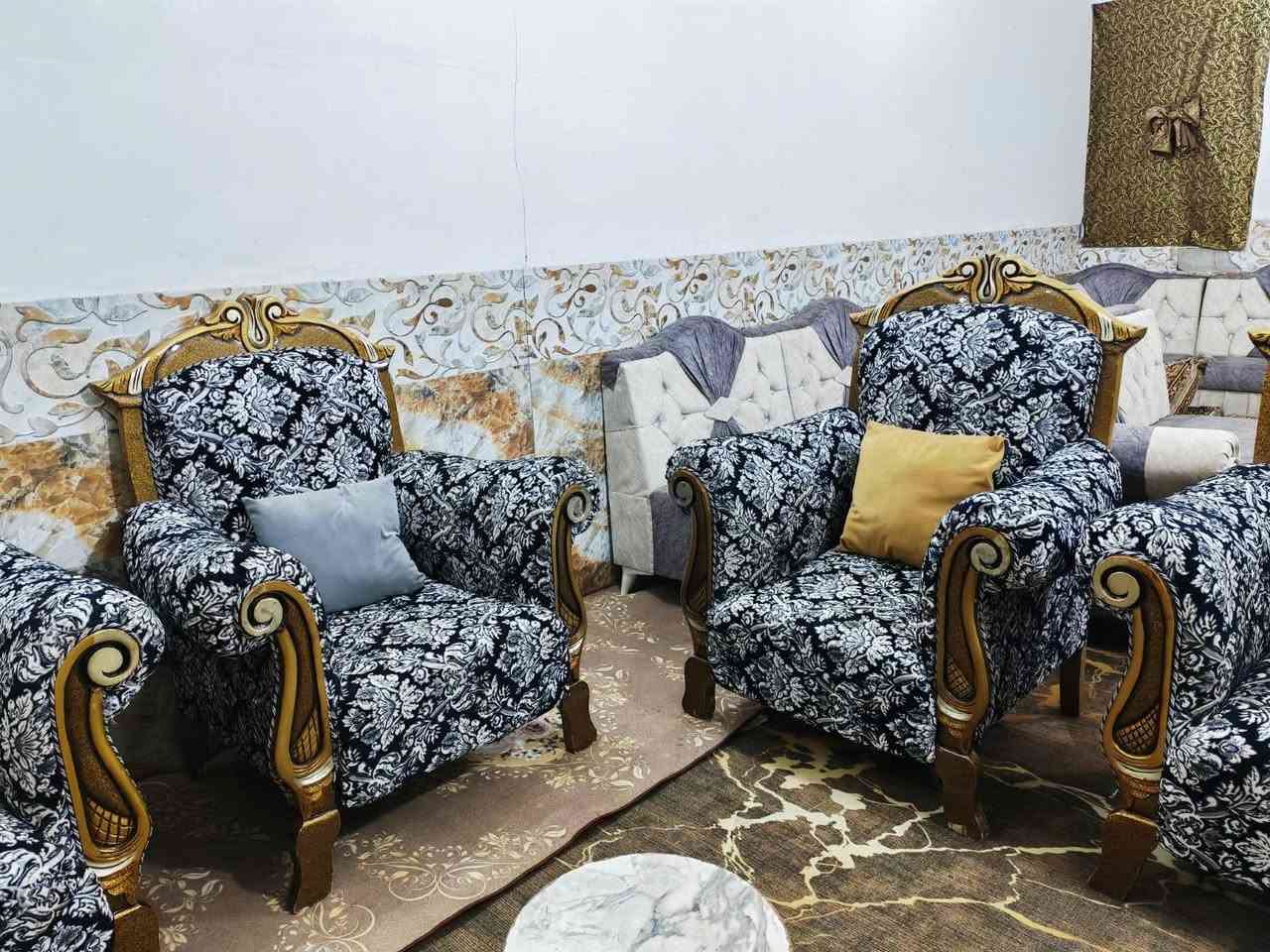 تخم 10 مقاعد بلوك اسود تزكام درجه اوله نضيف جدن اي ضرر مابي اسعر325لعنوان كربلاء بدايت امن اداخلي يوجد توصيل ***********
