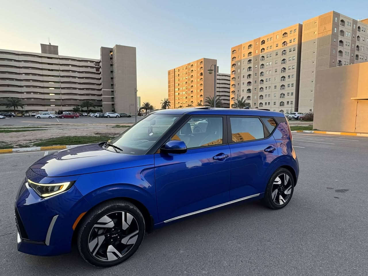 اللهم صل على محمد وآل محمد 
KIA SOUL 2023 GT_Line 
للبيع كلين تايتل بدون حادث فقط مبدل بطل مال دهن ماشية 47mi ايرباكاتها كلهن سليمات 
 اعلى فئة بالصول 
المواصفات :
-فتحة سقف
-رادار امامي
-رادار خلفي 
-رادارت جوانب
-تشغيل عن بعد
-هاند بريك بصمة
-بصمة تشغيل +بصمة ابواب  
-لايتات زنون +لد امامي
-لد خلفي
-ستيرن جلد حرف D 
-تدفئة كشنات 
-تدفئة استيرن 
-مكينه 2000 دوش المرغوب 
-كشن السايق كهربائي 
-وختم Soul 
-لدات بالبوب وبالسماعات 7 الوان 
-ويل كب كروم 
-بك لايت لد
-اشارات بالمري 
-شحن لاسلكي 
-سستم صوت  
-شاشة كبيرة+كامرة خلفية دوارة 
 -حساسات امامية +خلفية
-انظمة قيادة (SPORT,NORMAL )
APPLE CAR PLAY
AUTO HOLD
فول تحكمات ستيرن 
السعر:176$وبيها مجال 
مكان السيارة بغداد مجمع بسماية السكني 
للاستفسار اكثر الاتصال على :***********
