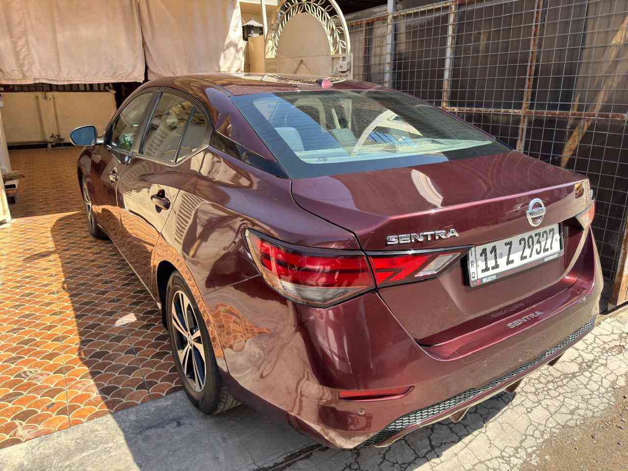 سلام عليكم 
نيسان سنترا  2023
 فئة  SV
السعر 135 ورقة وبيها مجال بسيط
ماشية 54 الف كيلو
وارد امريكي رقم بغداد الجديد
تحويل للمشتري  بأسمي السيارة
ضررها موضح بالصور
الباقي كفالة عامة 
( شواصي؛ كير؛ مكينة؛ كهربائيات؛ حجر) كله مكفول شرط الفحص
محرك 2000 المرغوب
بصمة تشغيل + البوب بصمة 
تشغيل عن بعد
توقف ذاتي
رادار امامي خلفي جانبي
مانع تصادم خلفي امامي
نظام تنبيه الخروج عن المسار
قيادة آليه تحديد مسار
تبريد مناخي منفصل 
3انضمة قيادة نورمال. سبورت. ايكو
فول تحكم استيرن يمين يسار 
هزاز الخروج عن المسار
دشبول مطرز جلد  
كاميرا خلفي
السياره حجر البيئه بلادي
والرادار بلادي شرط الفحص
مكاني بغداد البياع
***********
