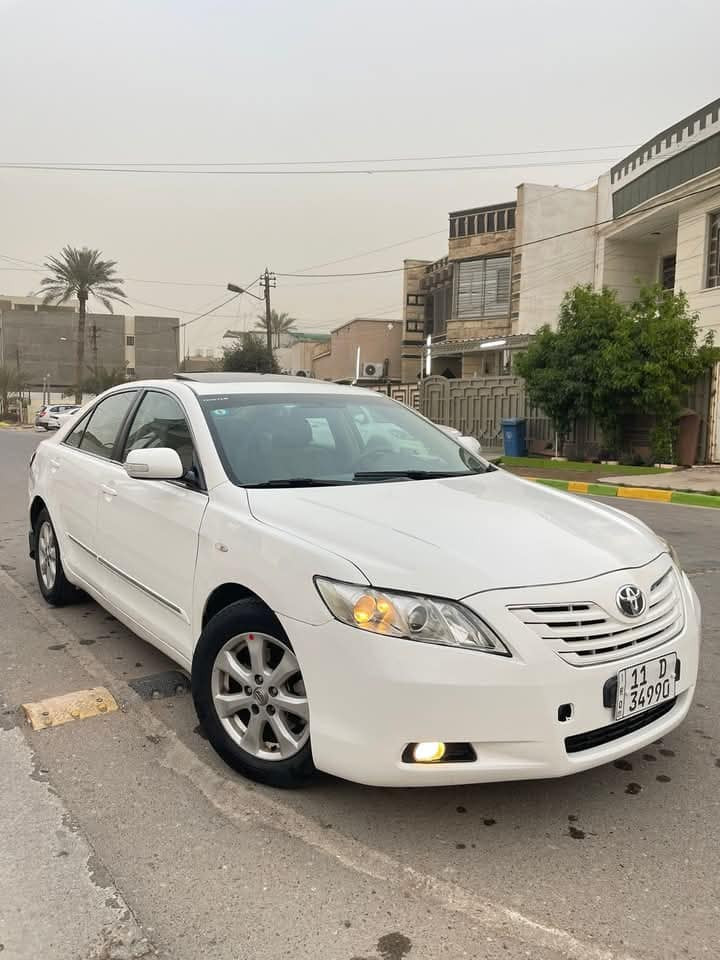 تويوتا كامري GLX خليجي 2009 فول مواصفات 

شاشة كبيرة 
كاميرا خلفية 
حساسات (خلفي + امامي) بلادي 
فتحة سقف
بردة خلفية كهرباء (بلادي)
اشارة بالمري
كروس سرعة 
داخل صاج 
سيارة نظيفة جاهزة واحلى من الصور 
بيها صبغ حزام بدون دواخل 
قمارة و بنيد و تكم بدون صبغ 
بجم و حوض كبس  
السيارة ماشية 170 KM
العنوان بغداد العامرية 
السعر 97$ ورقة وبيها مجال بسيط 

***********
***********
