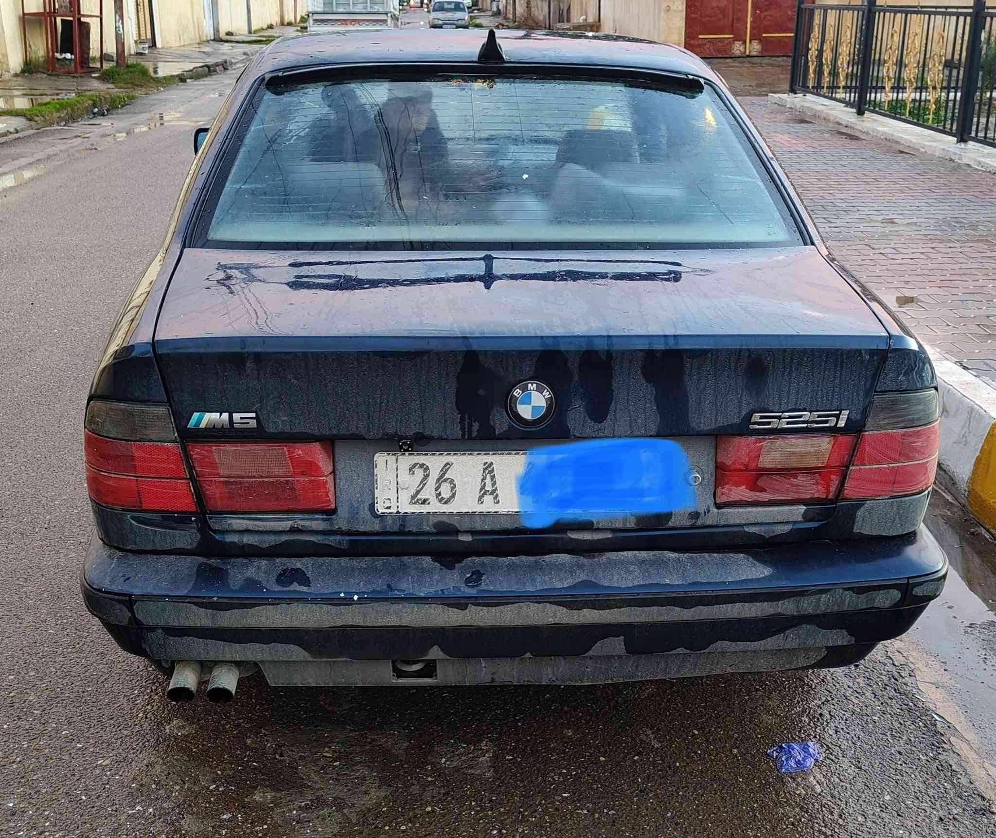 بي ام 525 مسكر فانوس موديل 90 رقم صلاح الدين انكليزي باسمي تدفئة تبريد محرك گير كهربائيات نظيفات السعر 55$ وبيها مجال 
***********
