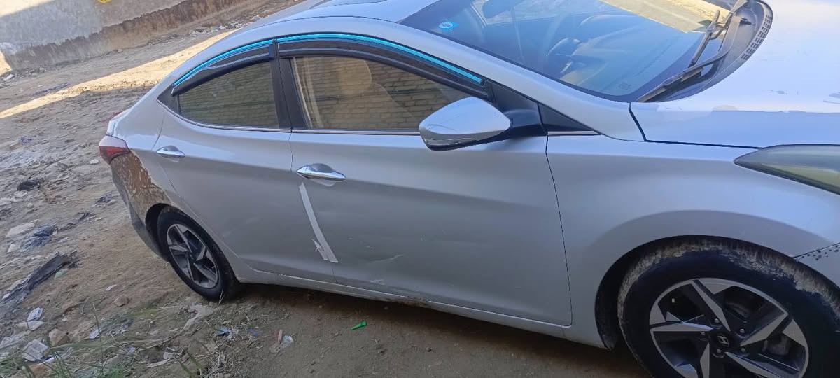 الانترا 2015 خليجي  سياره جافيه
(جافيه مكلوبه )
مبدل عكال قماره 
مكفوله من العيب الشرعي سياره بسمي
مكينه 2000 غاز بانزين منضومه الغاز شغاله
تخم تاير جديد حداديه نص عمر بيه جاملغ خلفي معمر بس مامصبوغ
سعر 80 وبي مجال *********** مكان السياره الناصريه
