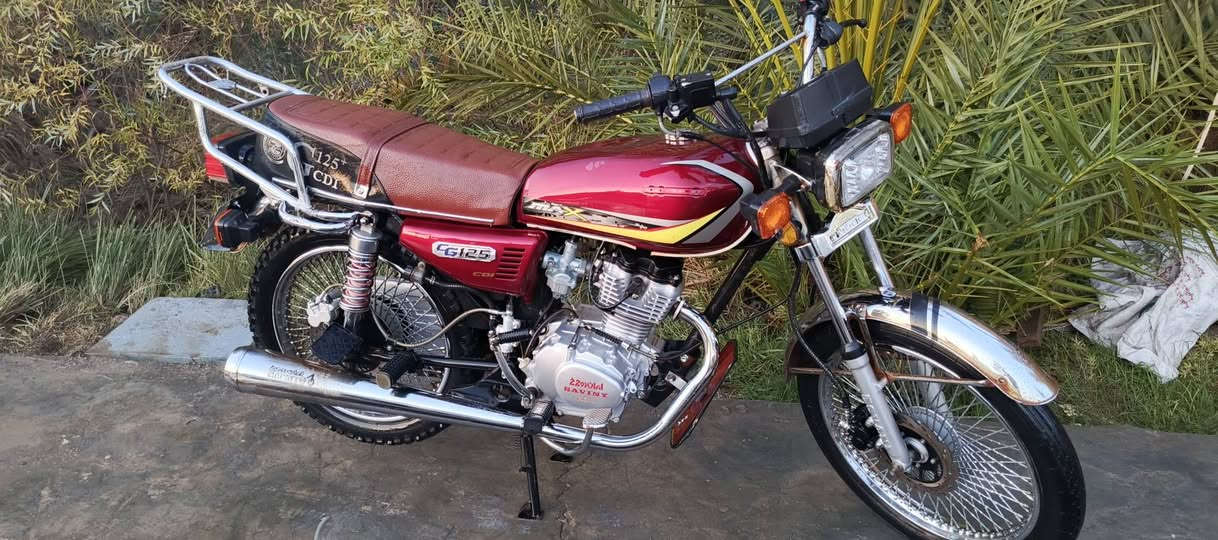 للبيع دراجه اربعه گير موديل 23 اوراق سكنر كفاله عامه مامفتوح بيه برغي مكان شاميه سعر 575 وبيه مجال اتصال على هاذه رقم ***********
