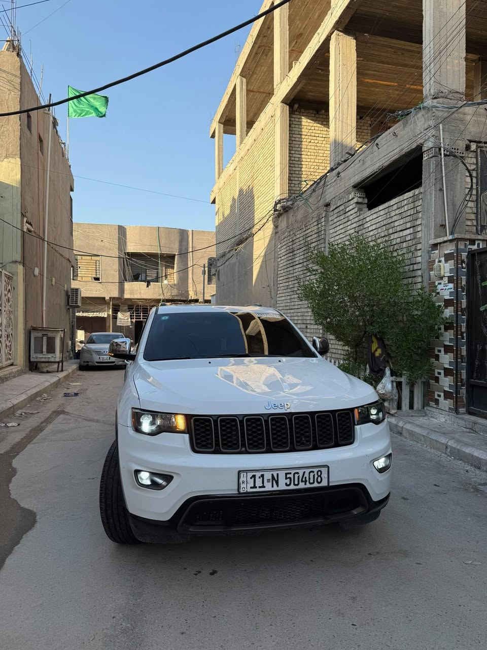 للبيع جيب لمتد موديل 2018
سعر 190$ 
ماشيه 100ml
محرك 6 سلندر مال 14 مرغوب يمشي بانزين عادي 
مواصفات فول فول لمتد 
فتحت سقف سلايت 
بصمه و تشغيل عن بعد 
مقاعد اماميه تبريد تدفئه 
مقاعد كهربائي خزن ميموري 
مقاعد خلفيه تدفئه 
رادار جانبي 
شاشه كبيره 
حساس خلفي 
اوتو ستوب 
وبعد بيها مواصفات مايحتاج  

رقم والسنويه كله جديد 

مكاني بغداد 
***********
***********
