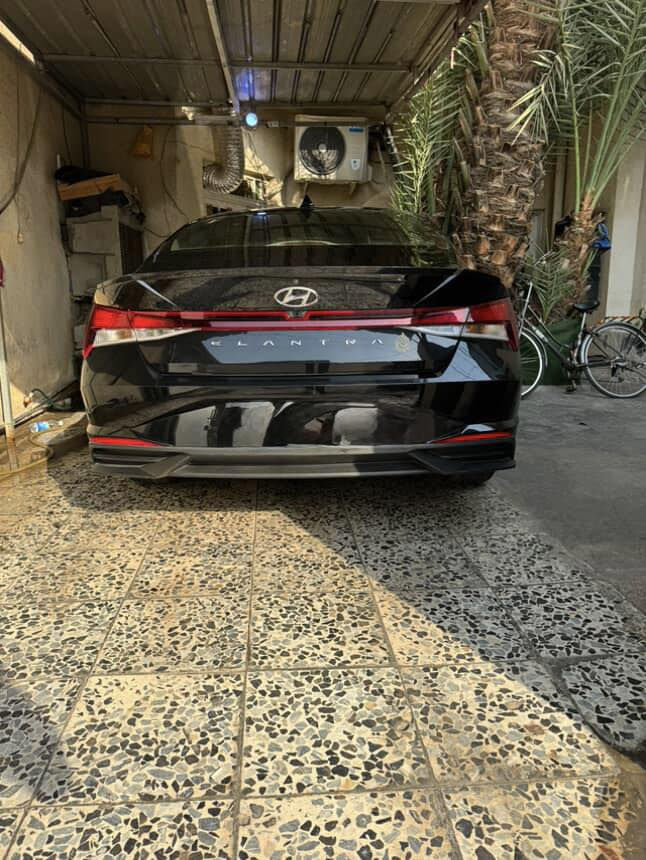 النترا وارد امريكي ماشيه 60 موديل 22
فول مواصفات عدة الفتحة 
تبريد بيانو شحن لاسلكي شاشة ديجتال بصمة ابواب بصمة تشغيل بصمة صندوق نظام ترحيب تشغيل عن بعد كشنات تدفئة تحديد مسار قيادة ذاتية والباقي المواصفات معروفة 
دوشمة عام 
حادث السيارة بنيد وباب السايق مبدلات اصليات بدون صبغ وايرباك بردة فقط
السعر 145 بيه مجال 

***********
