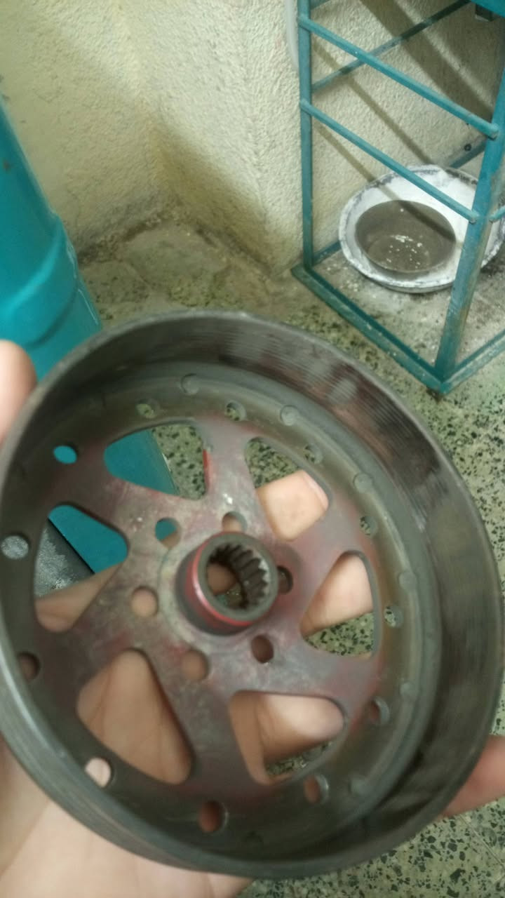 سلام عليكم كلج خلفي رياضي سكنس والله اصلي مراوس ب أمامي رياضي مكاني بغداد حي العدل ***********
